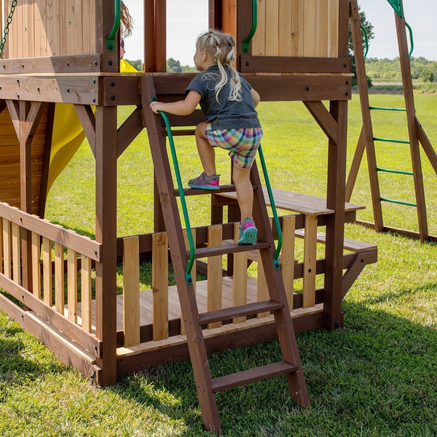 Skyfort II with Wave Slide