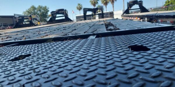 40 Foot Big Tex Tandem Axle with Mega Ramp Black Gooseneck Trailer (14GN-35BK+5MR)