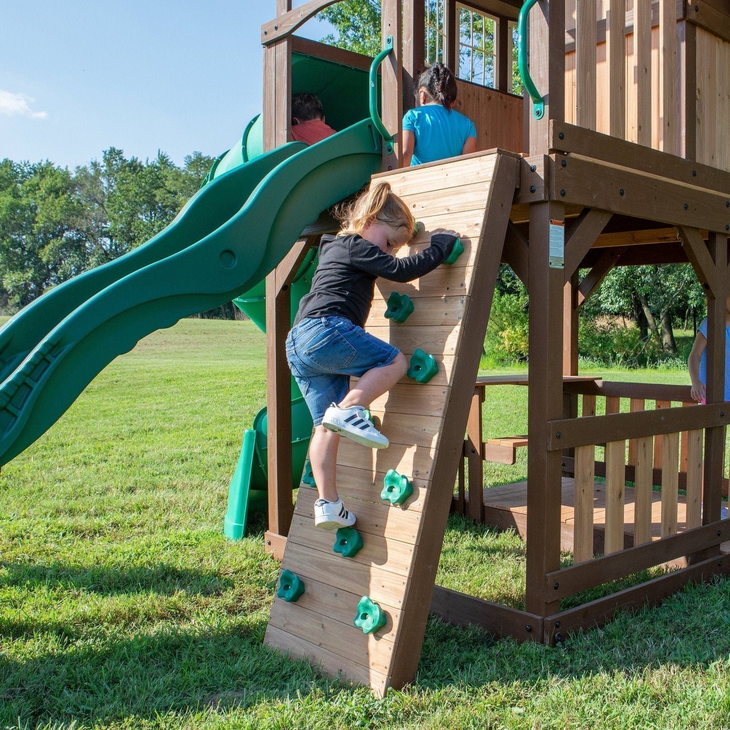 Skyfort II With Spiral Tube Slide