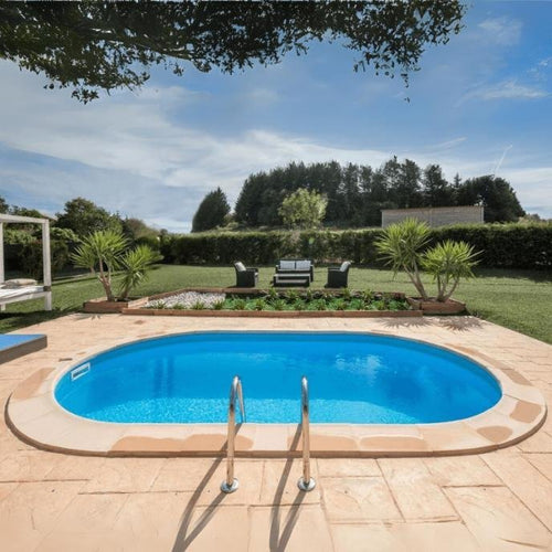 Piscine ovale enterrée 5,00m x 3,00m x H